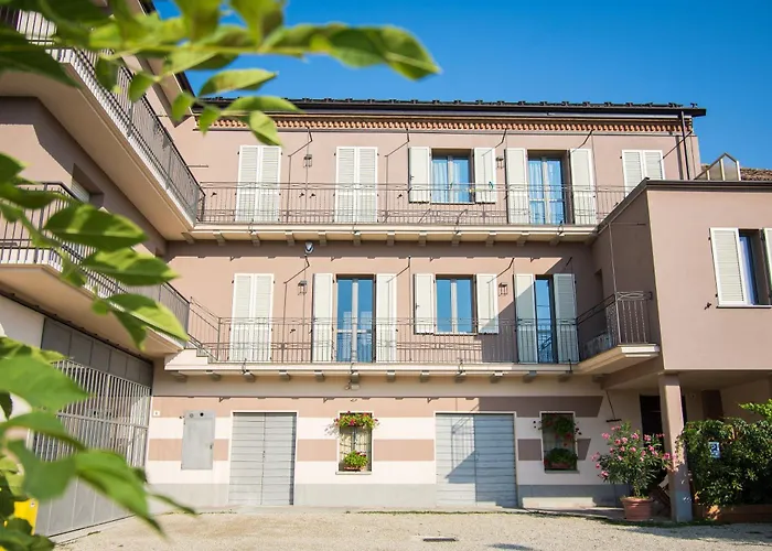 Casa Baratta, Neive, L'acacia - Borgo Storico Nelle Langhe نيف